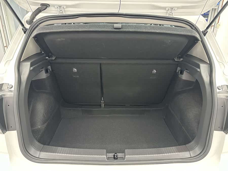 Volkswagen T-Cross 2021 #16 Volkswagen T-Cross 2021 car image #16