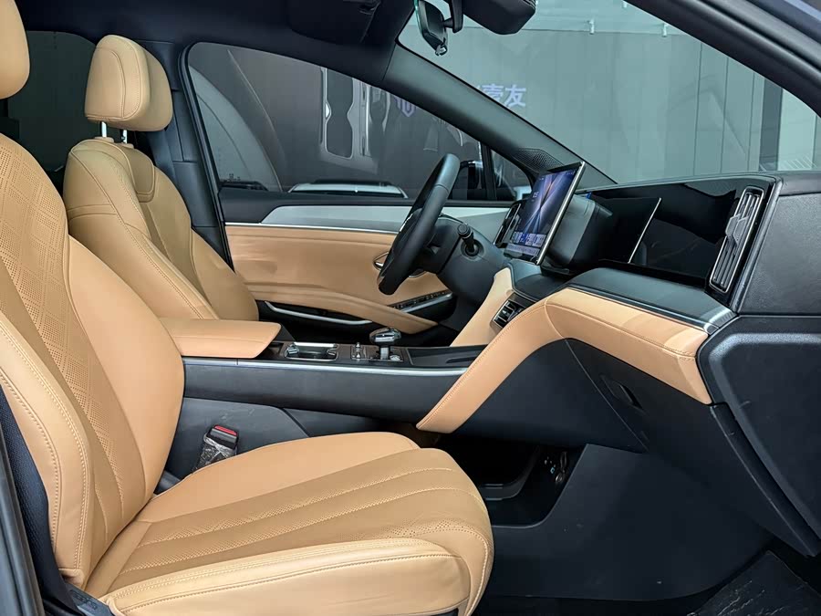 BYD SongL DM-i 2024 car image #16