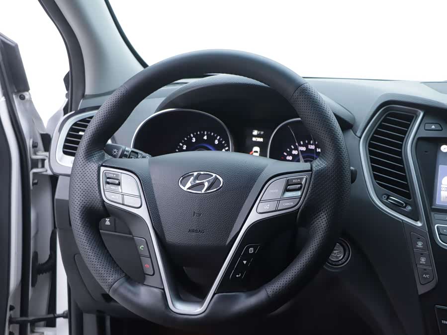 Hyundai 2014 #16 Hyundai 2014 car image #16