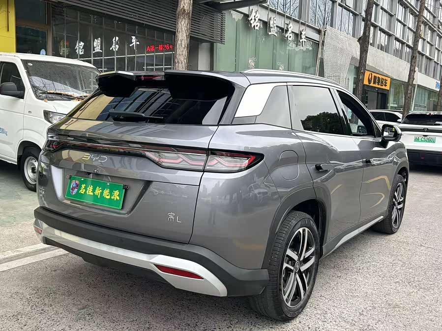 BYD SongL DM-i 2025 car image #16