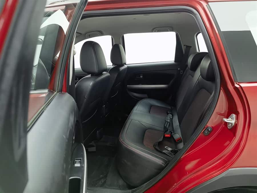 Great Wall M4 2014 صورة سيارة #16