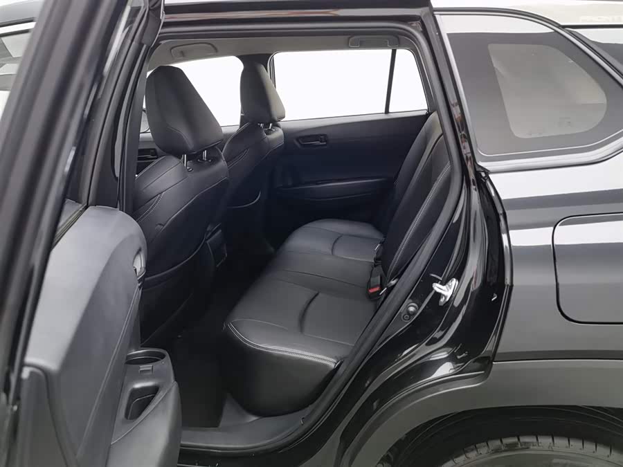 Toyota Frontlander 2023 car image #16