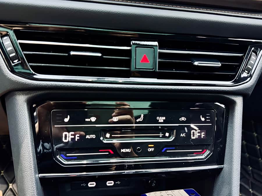 Volkswagen Tharu 2021 car image #16