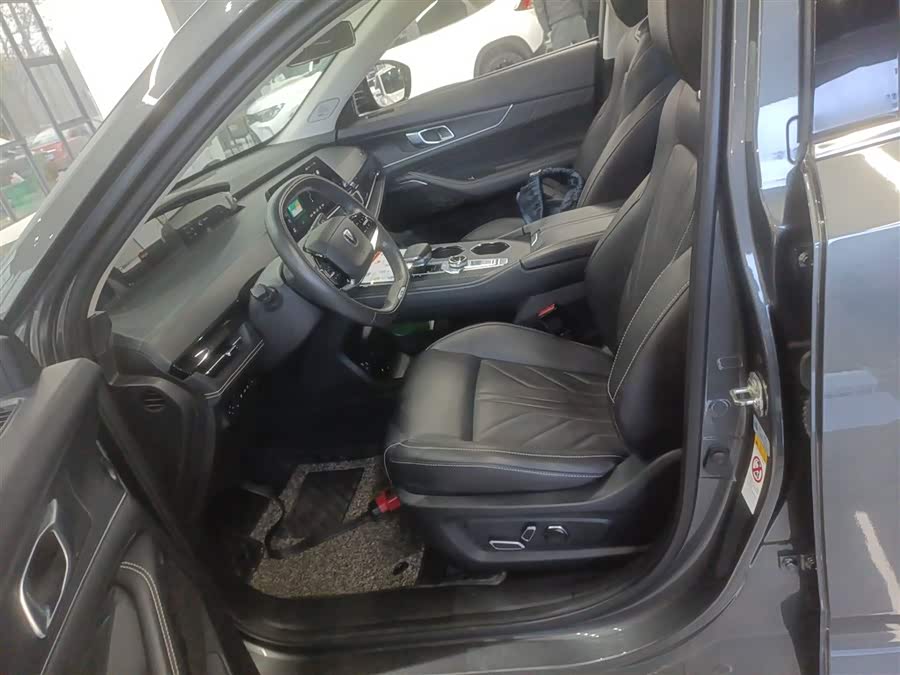 Changan UNI-K iDD 2023 car image #16