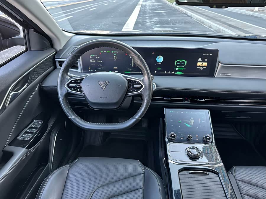 哪吒汽车 哪吒U 2021 #16 哪吒汽车 哪吒U 2021 汽车图片 #16