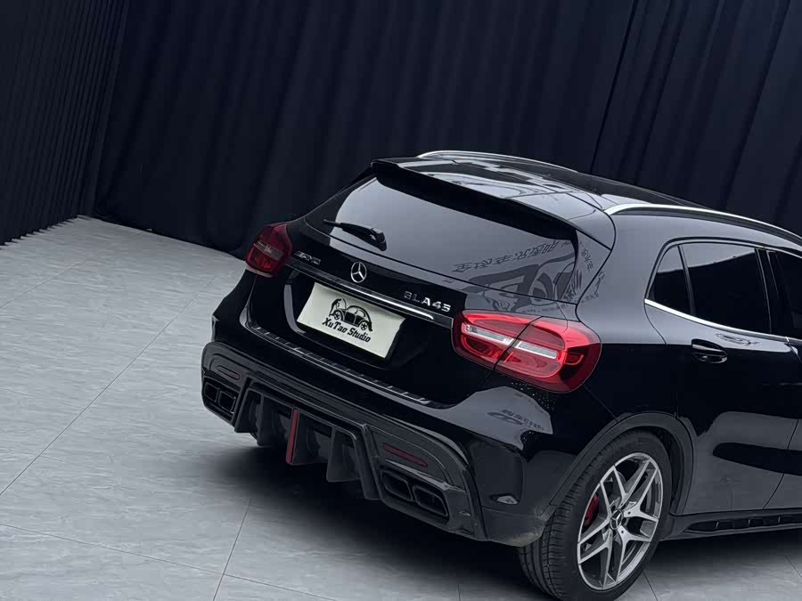 Mercedes-Benz GLA AMG 2015 صورة سيارة #16