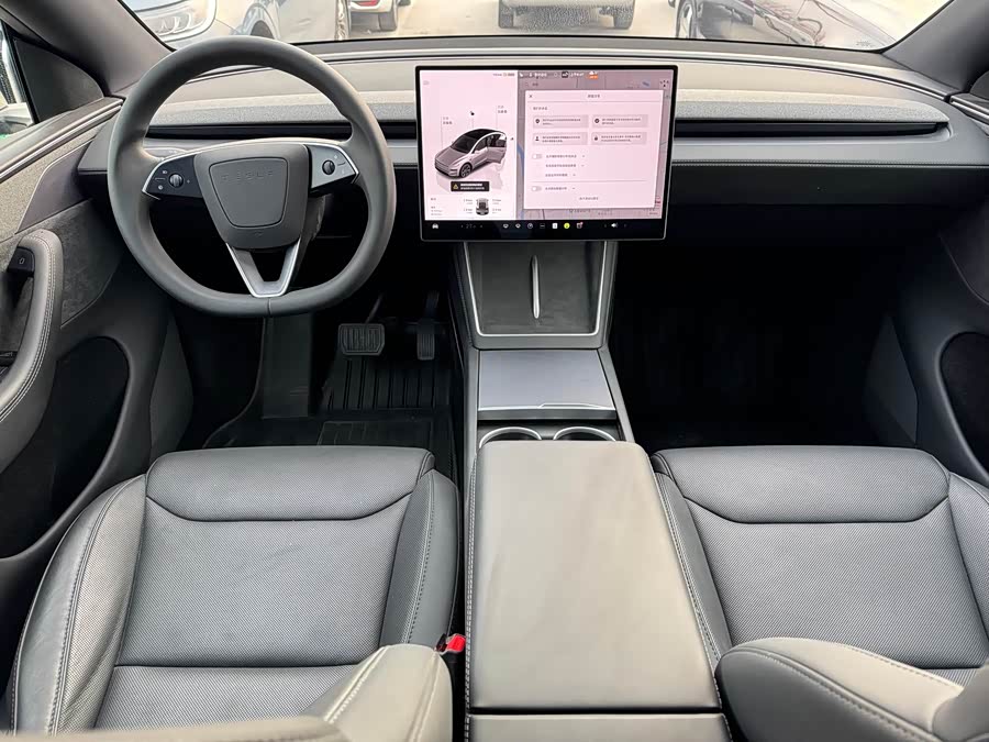 特斯拉 Model Y L 2025 汽车图片 #16