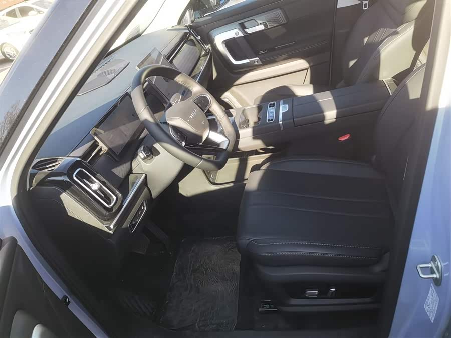 Chery Exploration 06 C-DM 2025 #16 Chery Exploration 06 C-DM 2025 car image #16