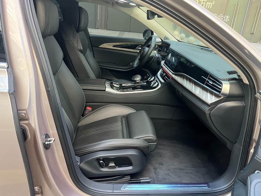 HongQi H9 2020 car image #16