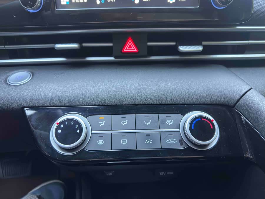 Hyundai Elantra 2022 car image #16