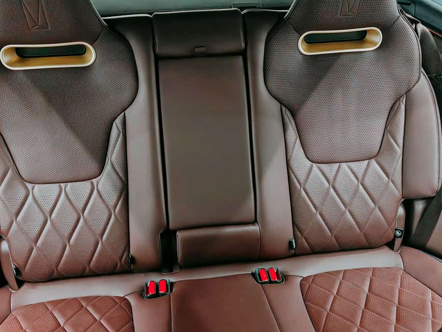 Avatr 11 2024 car image #16