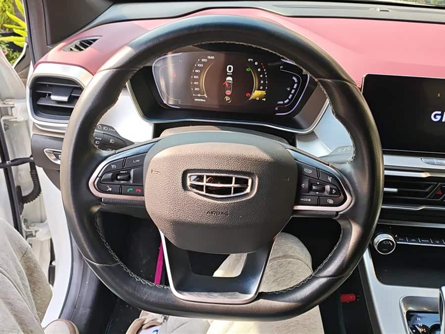 GEELY Coolray 2021 car image #16