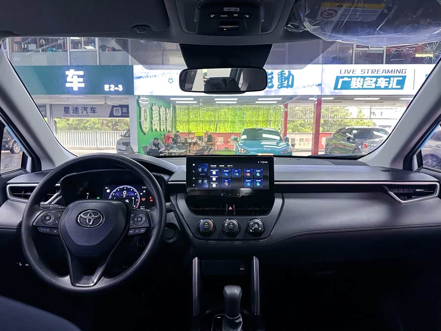Toyota Corolla Cross 2024 car image #16