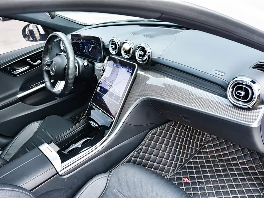 Mercedes-Benz C Class 2023 car image #16