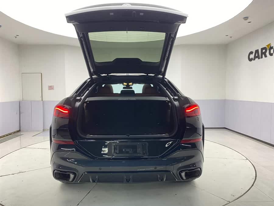 BMW X6 2025 car image #16