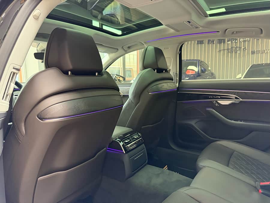 Audi A8 2021 imagem de carro #16