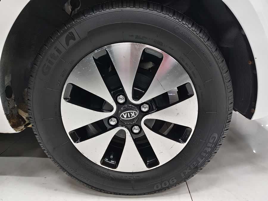 Kia K2 2015 imagen de coche #16