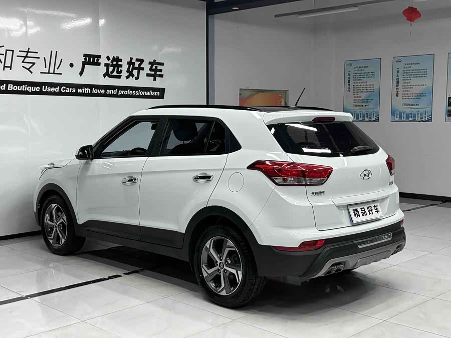 Hyundai ix25 2019 #16 Hyundai ix25 2019 car image #16