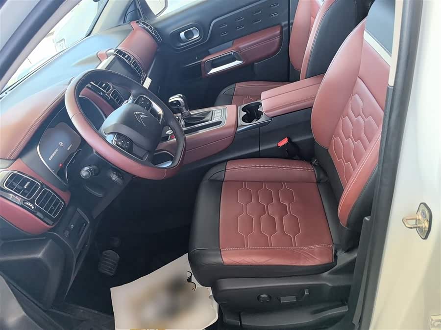 Citroen C5 AIRCROSS 2019 car image #16