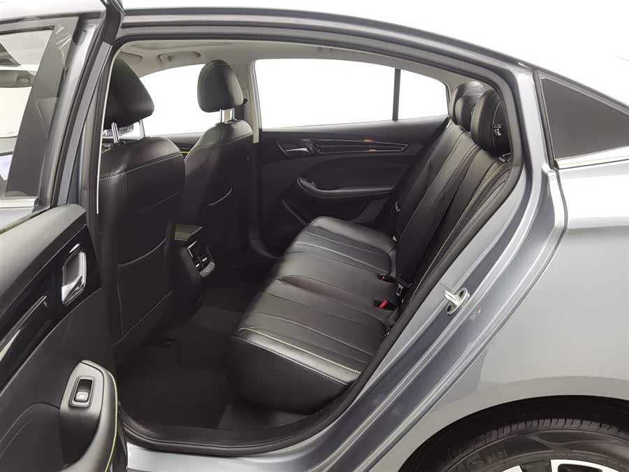 Roewe i5 2023 car image #16