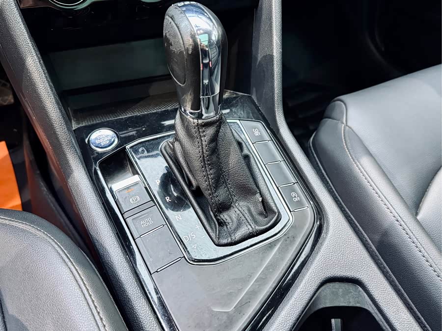 Volkswagen Tharu 2020 car image #16