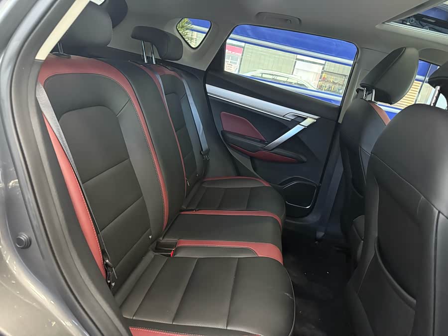 GEELY Coolray 2021 car image #16