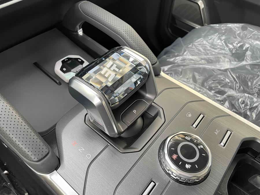 Jetour Shanhai 2025 #16 Jetour Shanhai 2025 car image #16