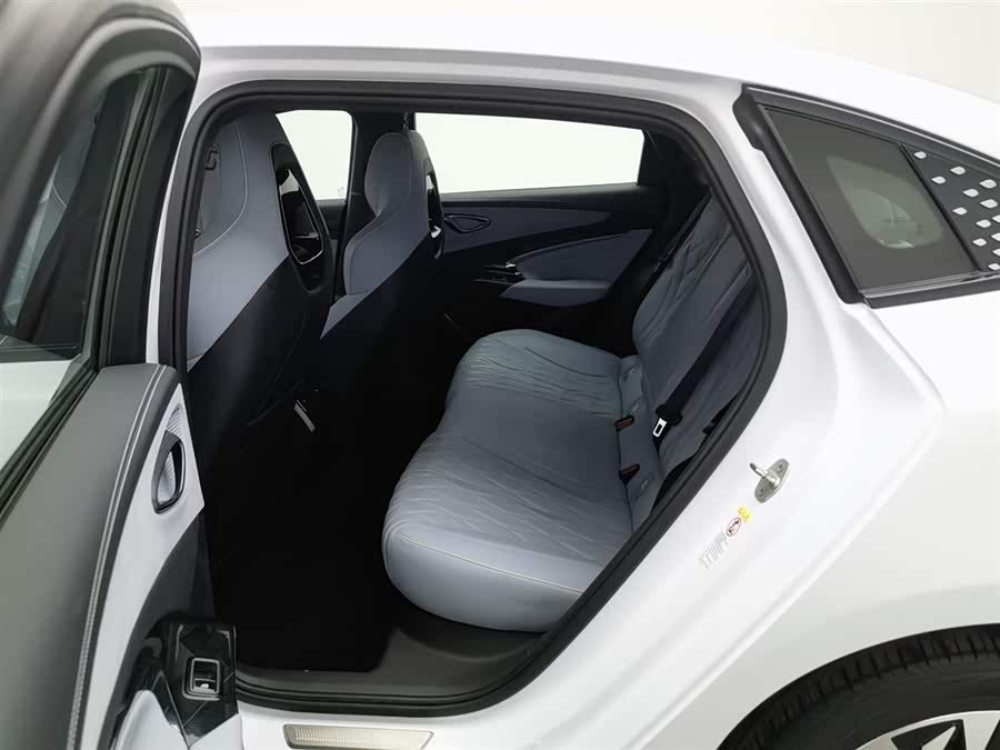 BYD Seal 2023 car image #16