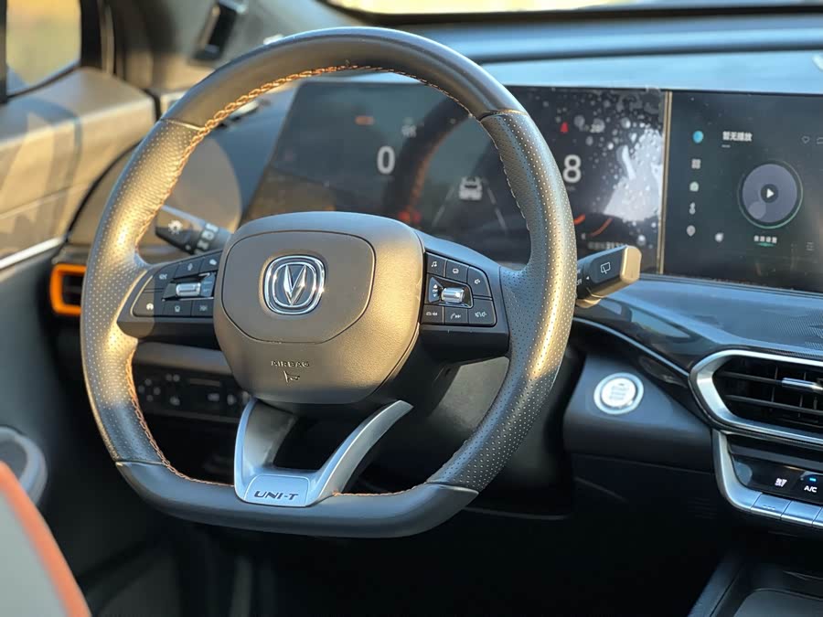 Changan UNI-T 2021 car image #16