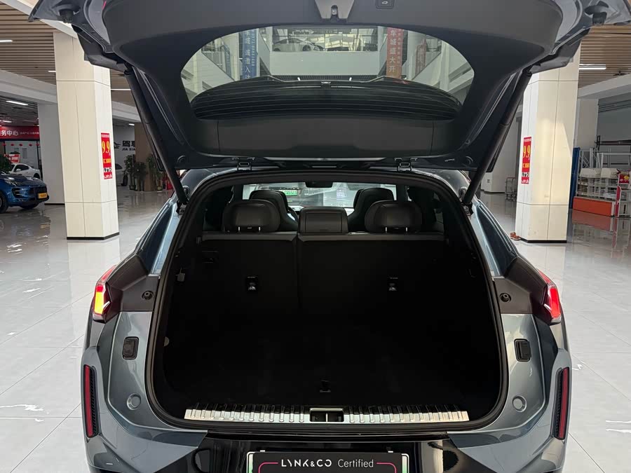 Lynk & Co 08 EM-P 2024 #16 Lynk & Co 08 EM-P 2024 car image #16
