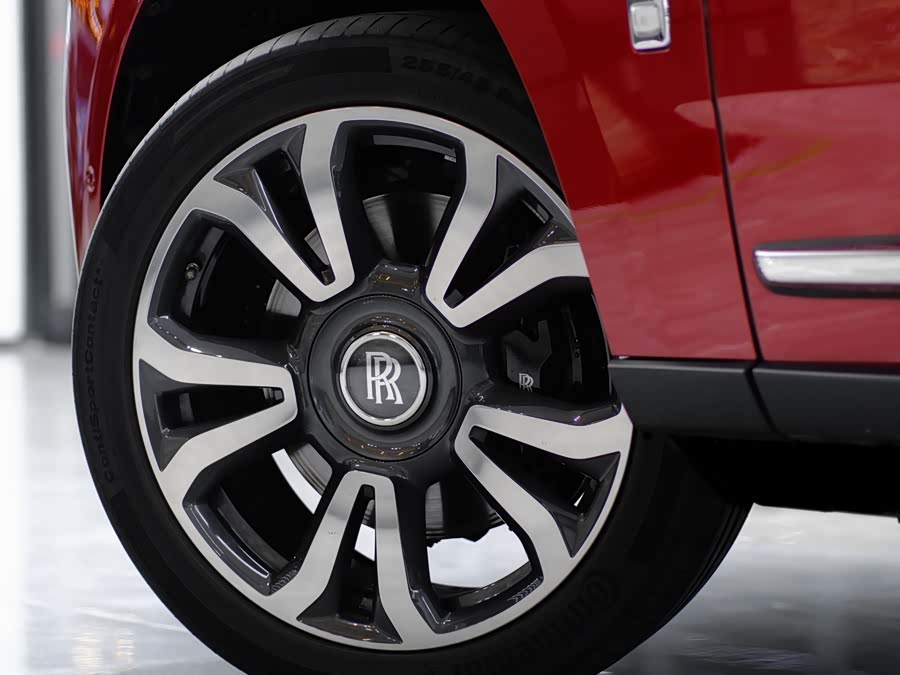 Rolls-Royce Cullinan 2023 #16 Rolls-Royce Cullinan 2023 car image #16