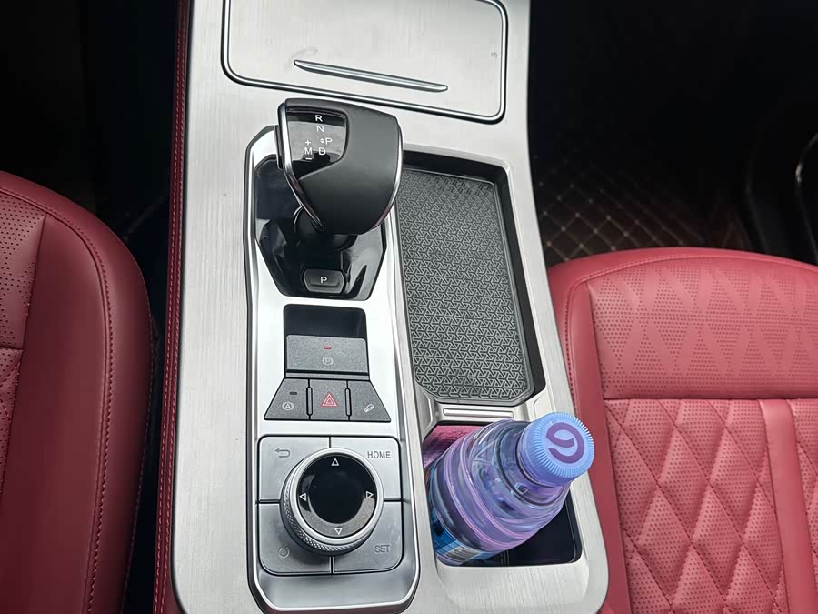 Jetour X70 PLUS 2024 car image #16