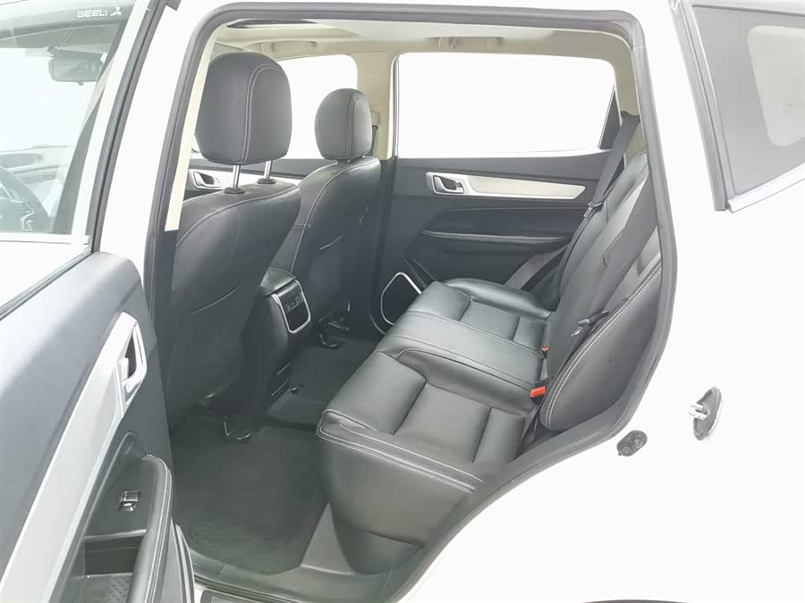 GEELY Vision X6 2018 car image #16