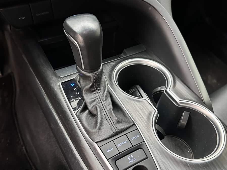 Toyota Camry 2021 #16 Toyota Camry 2021 car image #16