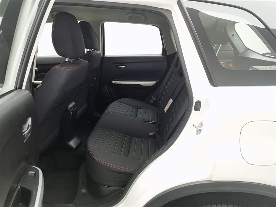 铃木 维特拉 2017 汽车图片 #16