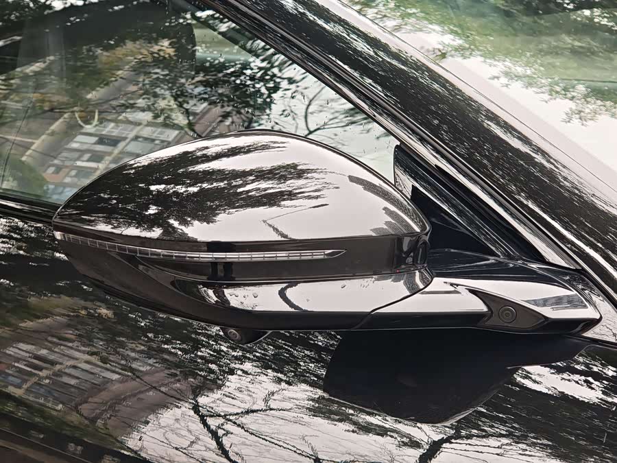 Avatr 12 2024 car image #16