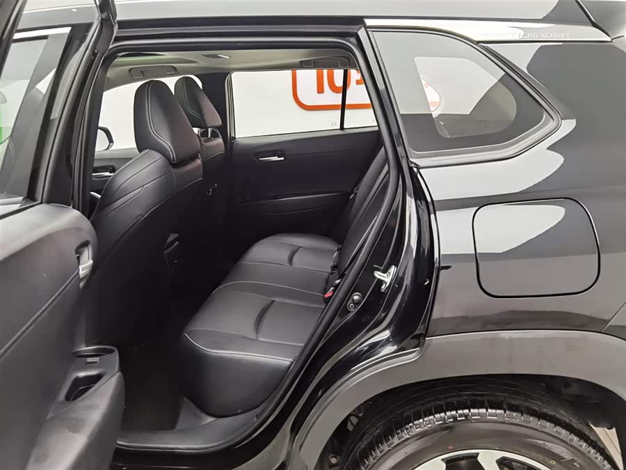 Toyota Frontlander 2024 car image #16