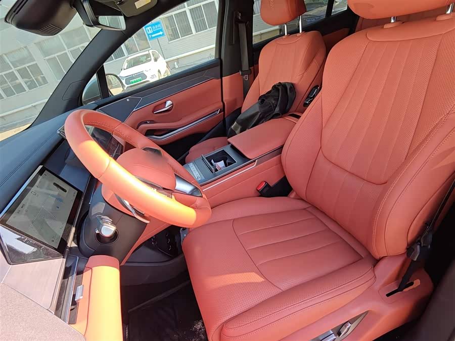 BYD Tang L 2025 #16 BYD Tang L 2025 car image #16