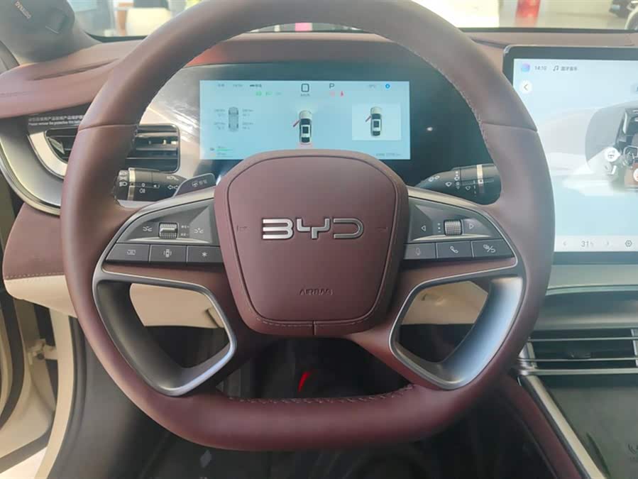 BYD Seal 07 DM-i 2025 car image #16