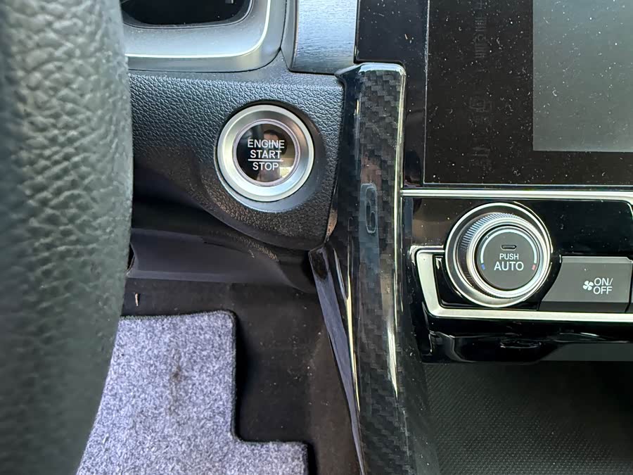 Honda Civic 2018 car image #16