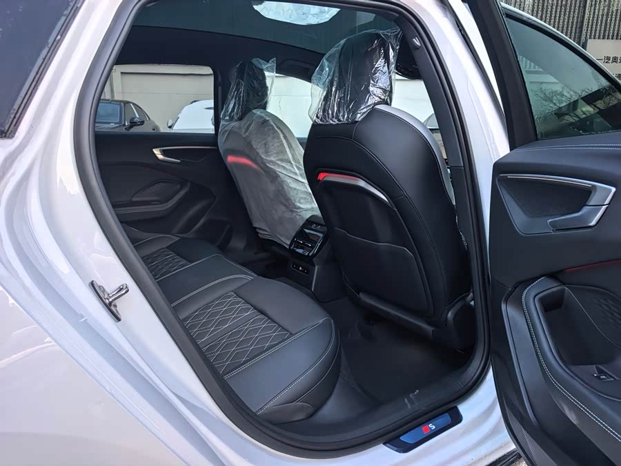 Audi FAW Audi A5L 2025 #16 Audi FAW Audi A5L 2025 car image #16