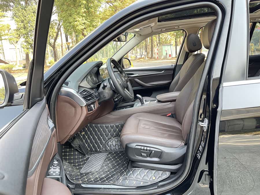 BMW X5 (Imported) 2017 #16 BMW X5 (Imported) 2017 car image #16