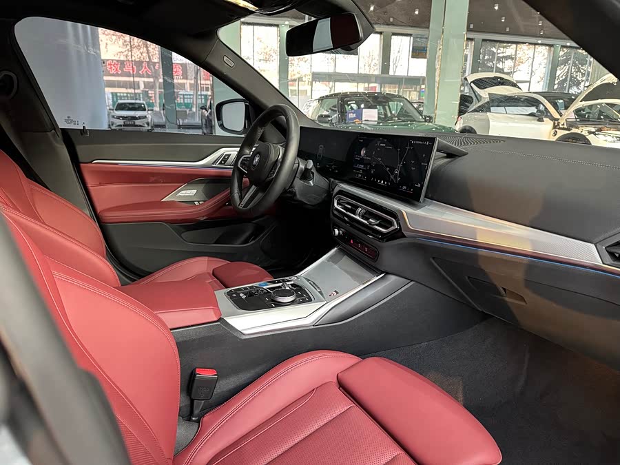 BMW i4 2024 car image #16