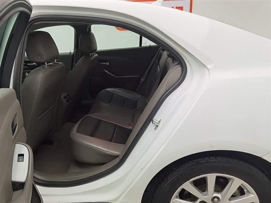 Chevrolet Malibu 2014 #16 Chevrolet Malibu 2014 car image #16