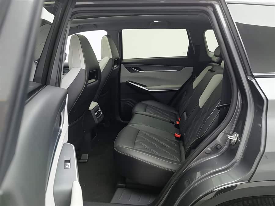 Changan CS75 Plus iDD 2024 car image #16