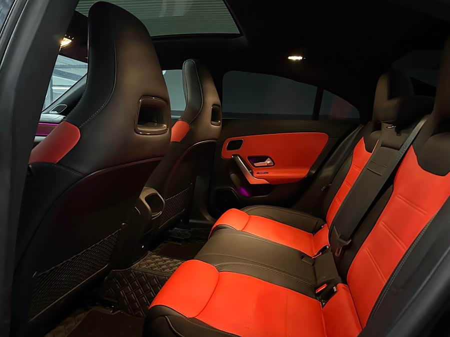 Mercedes-Benz CLA AMG 2025 imagem de carro #16