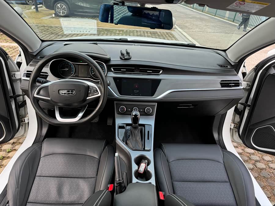 GEELY Emgrand 2022 #16 GEELY Emgrand 2022 car image #16