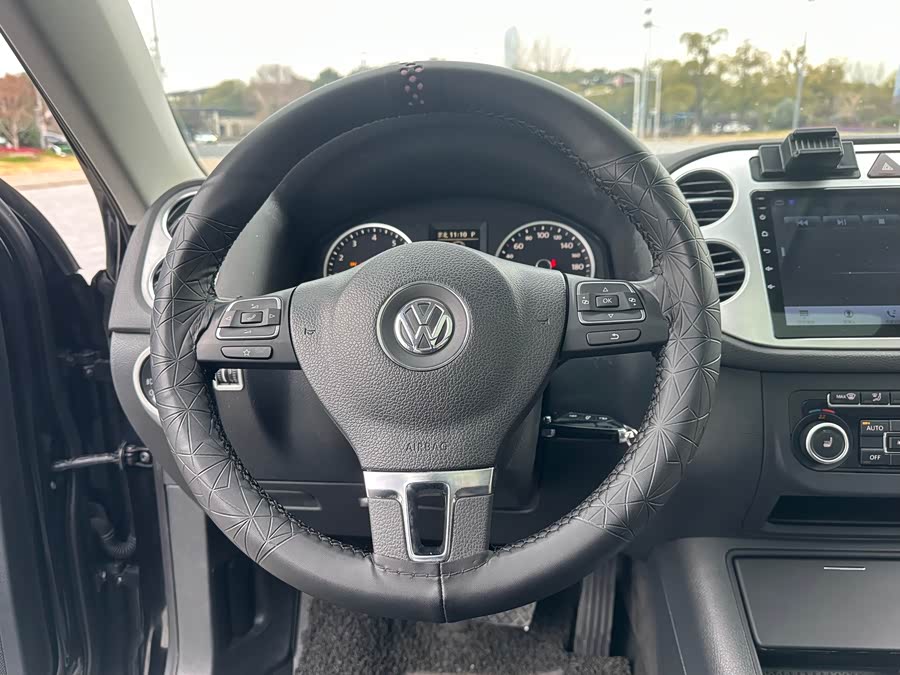 Volkswagen Tiguan 2013 #16 Volkswagen Tiguan 2013 car image #16