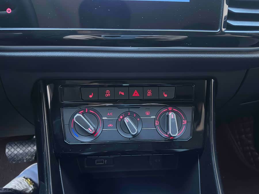 Jetta VS5 2022 car image #16