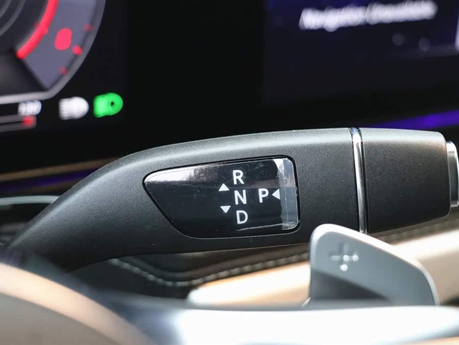 Mercedes-Benz 2025 car image #16